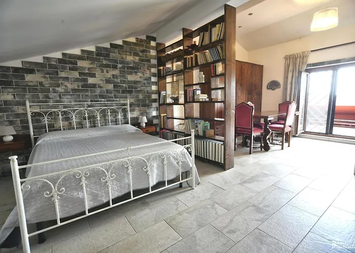 Villa Roma '900 Affitta CamereAlbergo